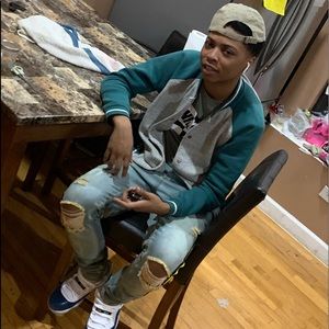 Meet your Posher, Ashton